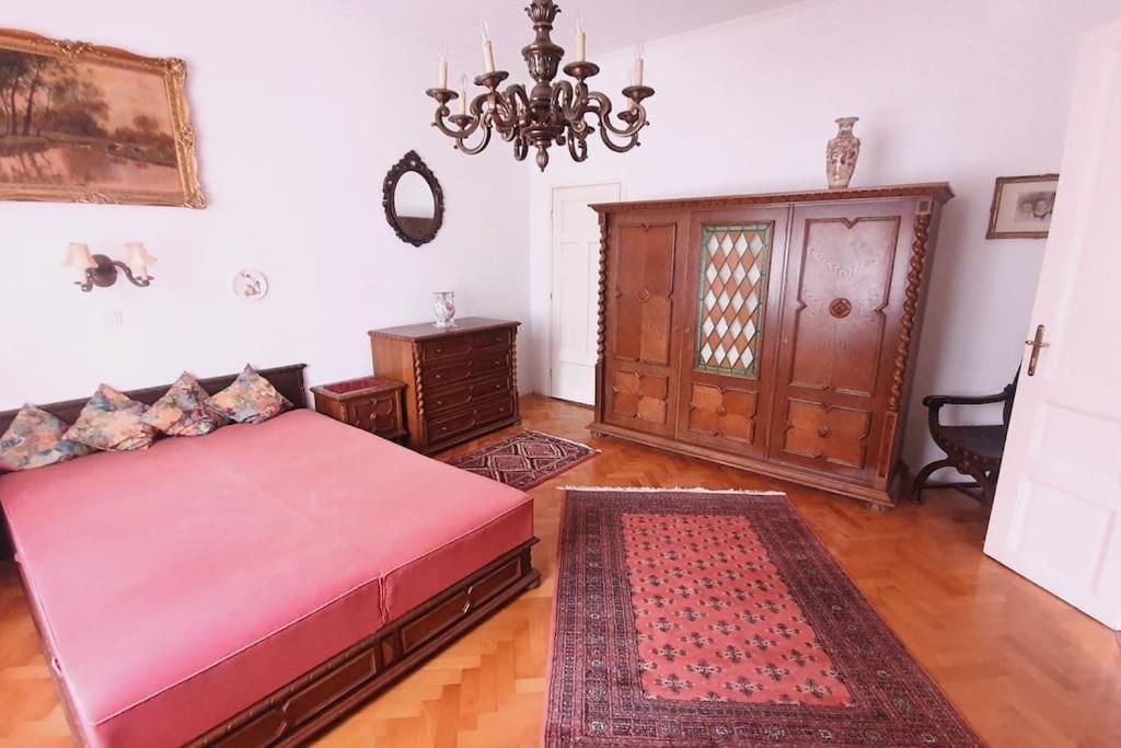Romantic Villa - Pápa المظهر الخارجي الصورة